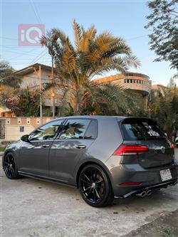 فولكسفاغن جولف R